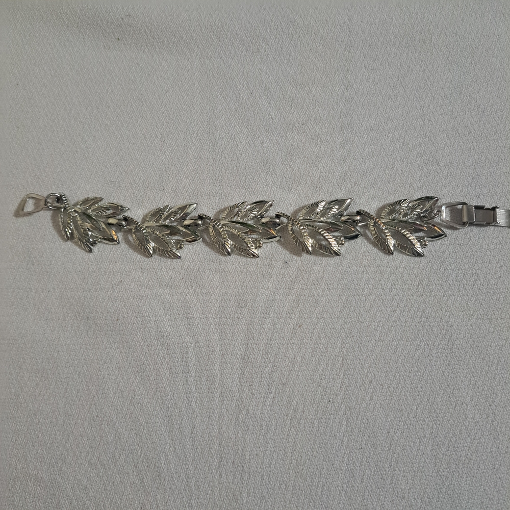 Cathe Signed Vintage Silver Leaf Bracelet